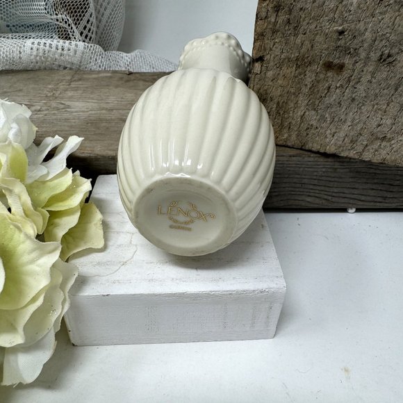 lenox China Vase 5" Gold Trim excellant condition - Picture 4 of 6